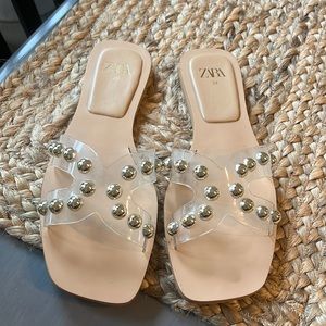 Zara slides